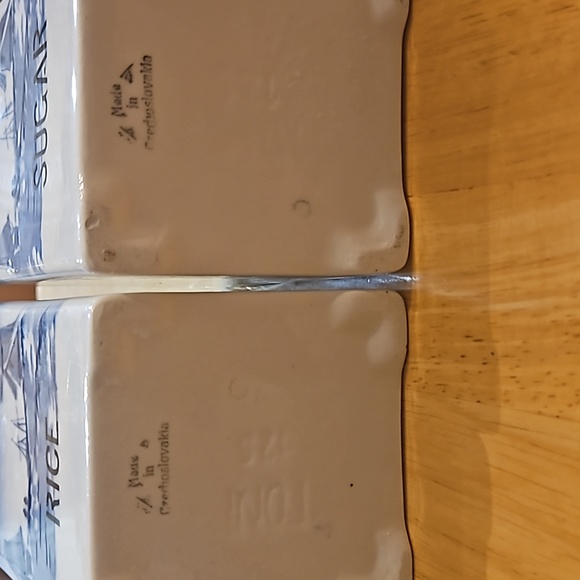 Two Delft Like Canisters Rice and Sugar - Picture 5 of 6